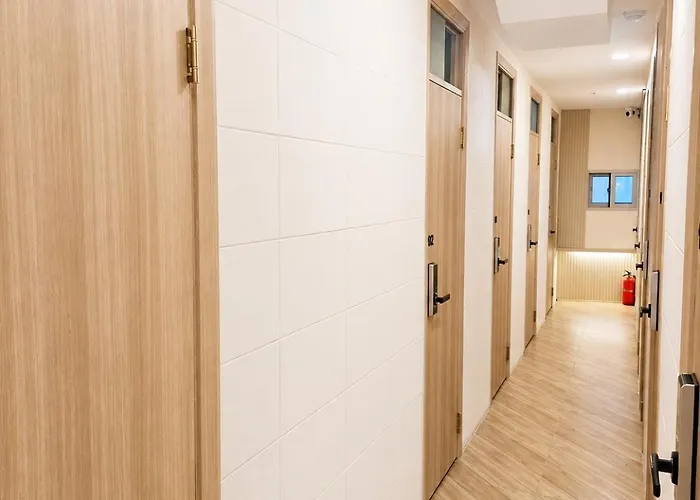 아파트 402,20 Minutes To Gangnam Hongdae, Guesthouse, Single Room,itaewon, Shared Bathroom,