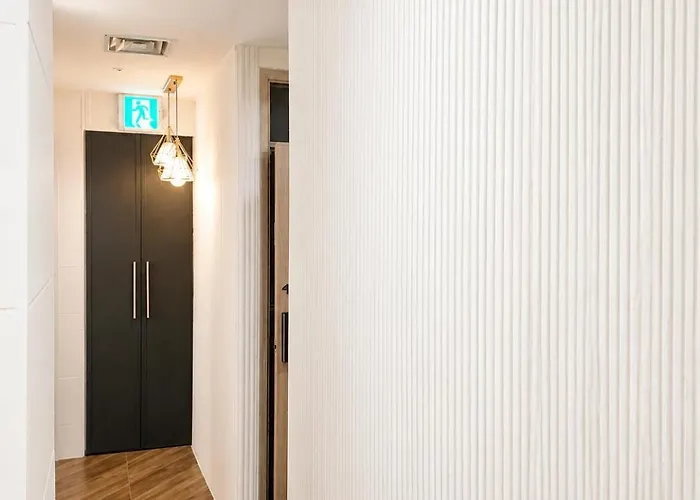 402,20 Minutes To Gangnam Hongdae, Guesthouse, Single Room,itaewon, Shared Bathroom, 서울특별시